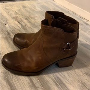 Teva waterproof ladies leather boots